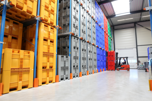 Palletbox van Kunststof - Kunststof palox - Transoplast Group - direct uit voorraad leverbaar in verschillende kleuren en uitvoeringen
