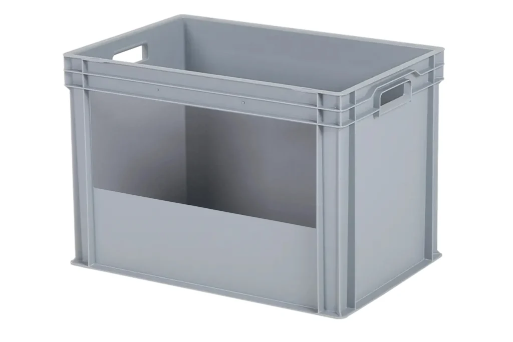 Euronorm magazijnbakken 600x400 mm met grijpopening. Verkrijgbaar gesloten, geperforeerd en met klep. Ideaal voor opslag en orderpicking.